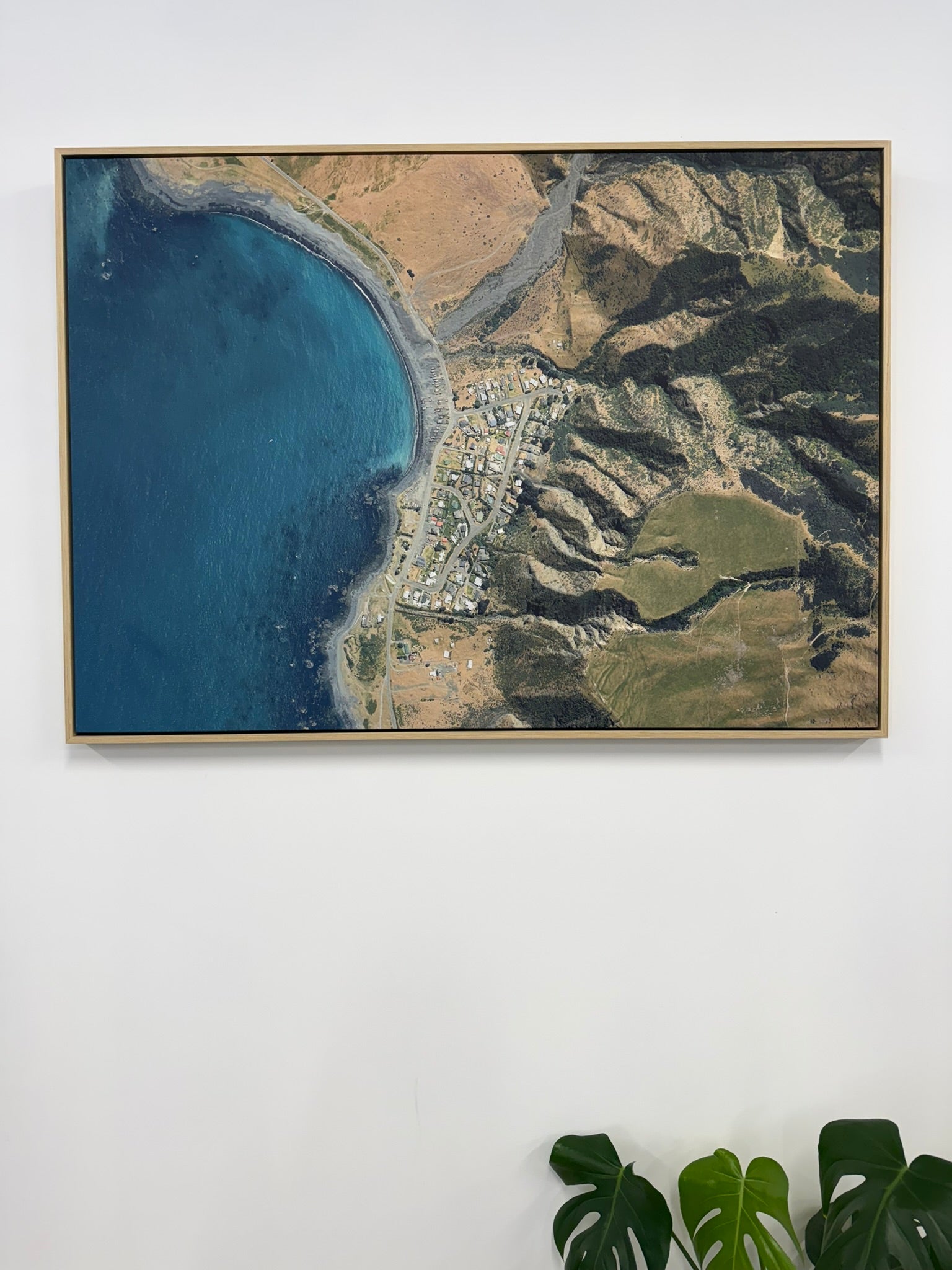 Ngāwī Bay