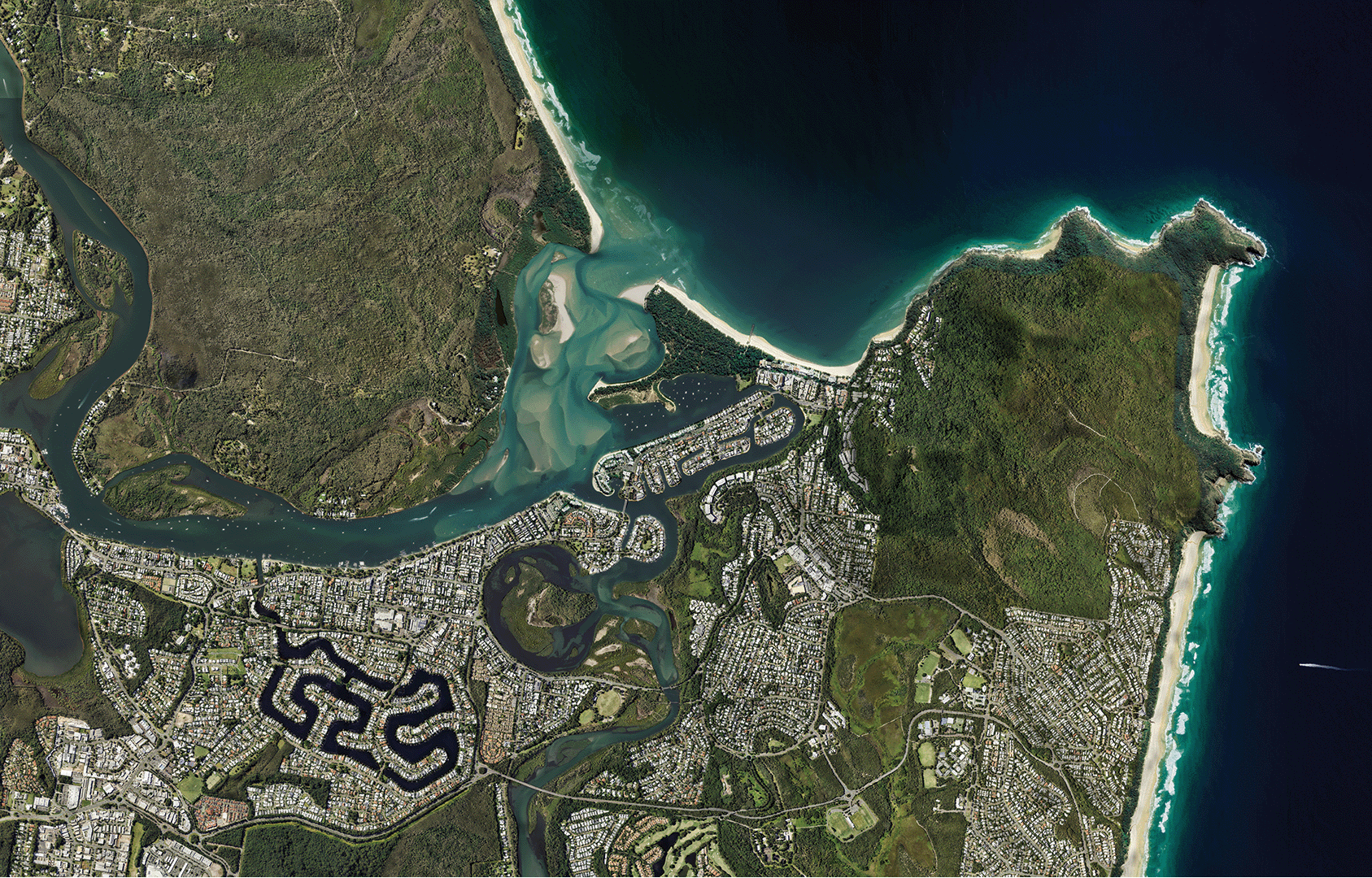 Noosa Heads - Aerial Art